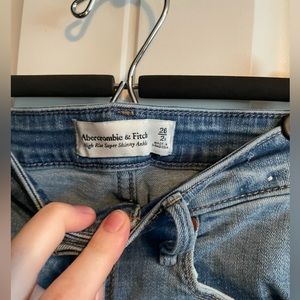 Abercrombie and Fitch Skinny Jeans size 26